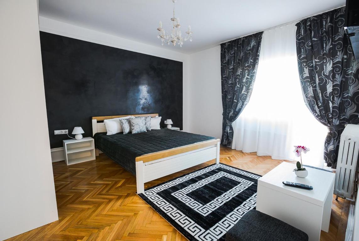 White Spacious Apartment Sibiu Ngoại thất bức ảnh